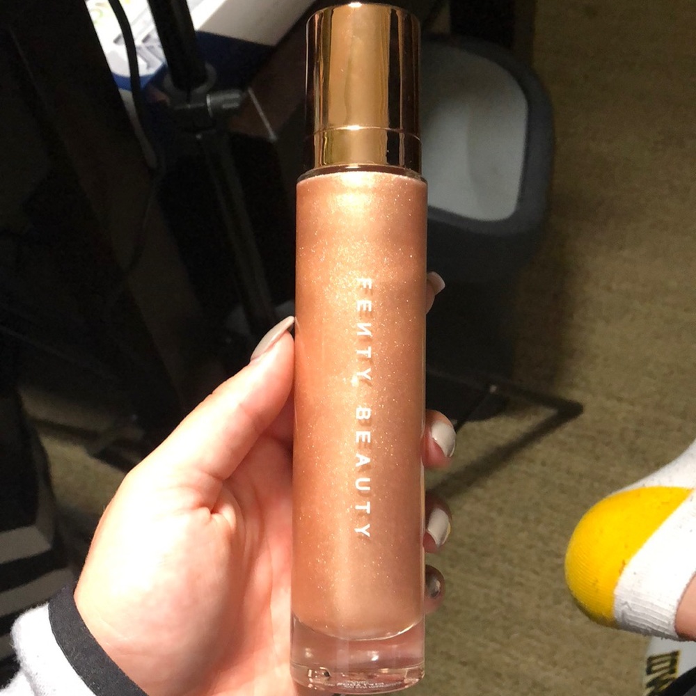 Fenty Beauty Body Lava